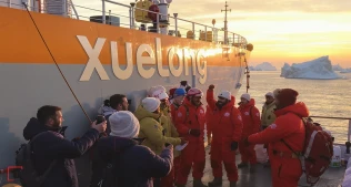 Çin Xuelong Gəmisi İlk Dəfə Antarktida Dəniz Tədqiqatlarını Uğurla Bitirdi
