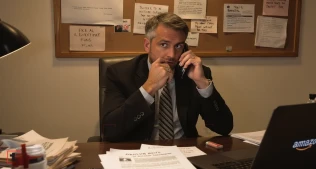 Amazon  nitrit natriumun təhlükəli satışına görə niyə məhkəməyə verildi?